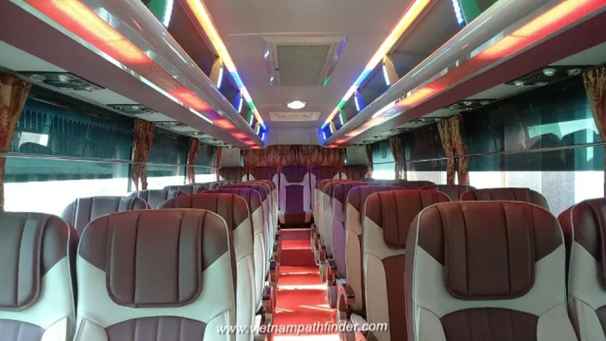 Tour riêng có hướng dẫn - xe buýt 45 chỗ