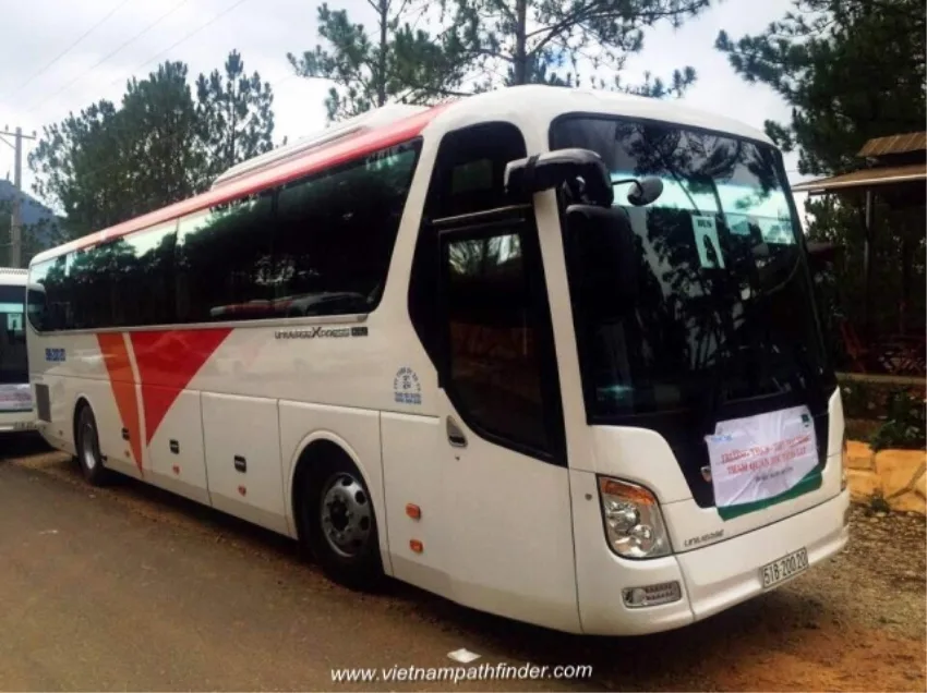 Tour riêng có hướng dẫn - xe buýt 45 chỗ