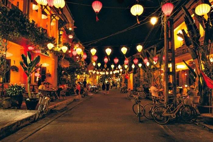 Chợ đêm Hội An